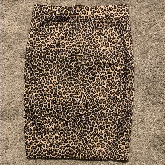 Adrienne Vittadini Collection leopard print pencil skirt size 6 - Picture 1 of 11